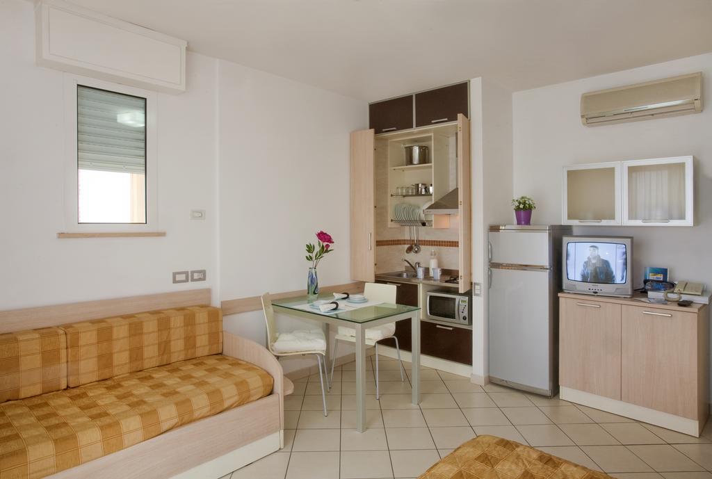 Residence Il Tulipano Riccione Dış mekan fotoğraf