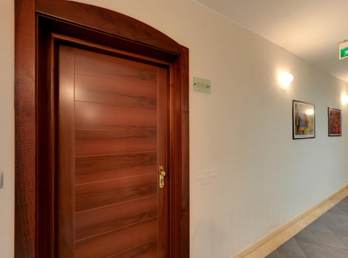 Residence Il Tulipano Riccione Dış mekan fotoğraf